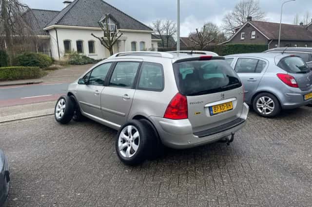 Peugeot 307 SW (2007) thumbnail 3
