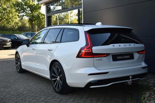Volvo V60 (2026) thumbnail 2