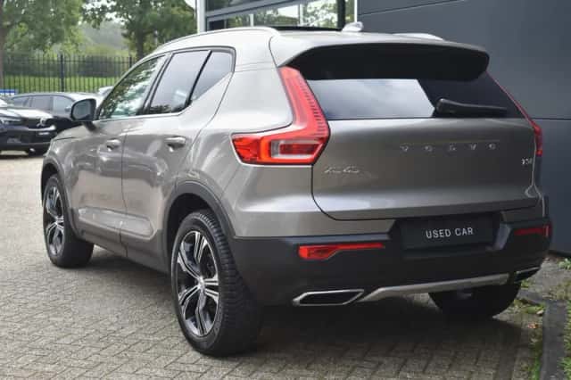 Volvo XC40 (2020) thumbnail 2