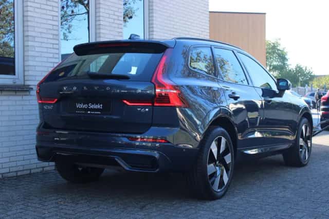 Volvo XC60 (2025) thumbnail 5