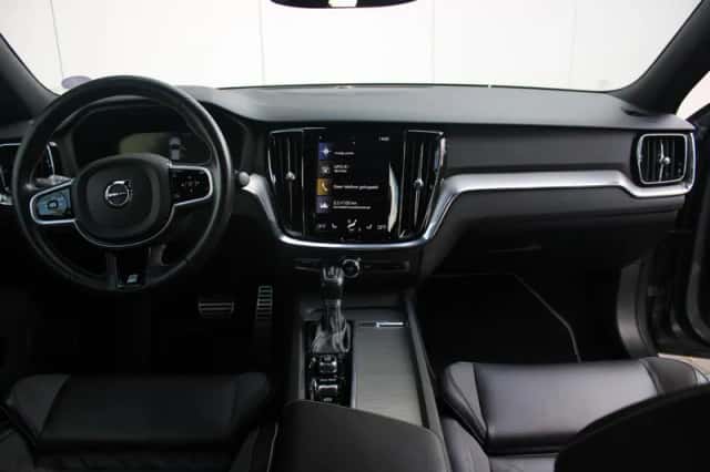 Volvo S60 (2019) thumbnail 3