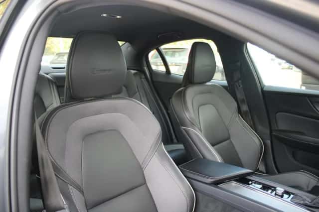 Volvo S60 (2019) thumbnail 5
