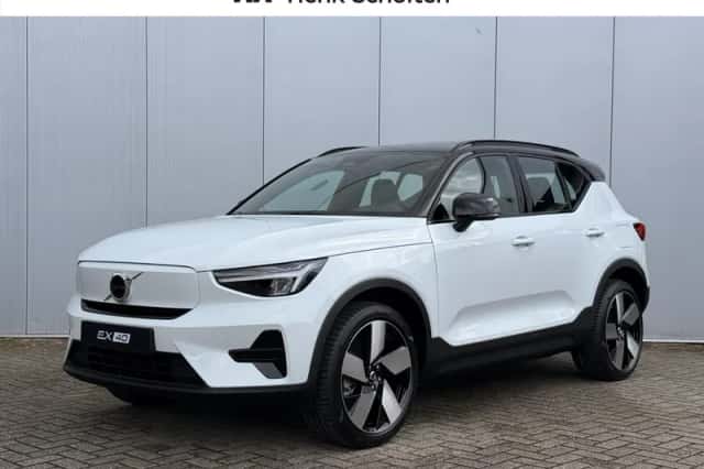 Volvo EX40 (2026) thumbnail 1