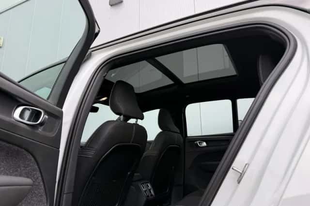 Volvo EX40 (2026) thumbnail 5