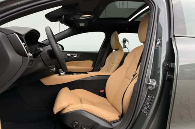 Volvo V60 (2026) thumbnail 3