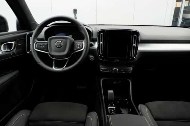 Volvo XC40 (2026) thumbnail 4
