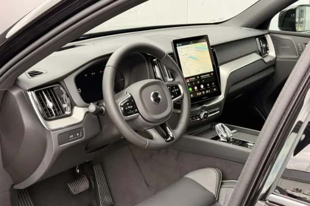 Volvo XC60 (2026) thumbnail 3
