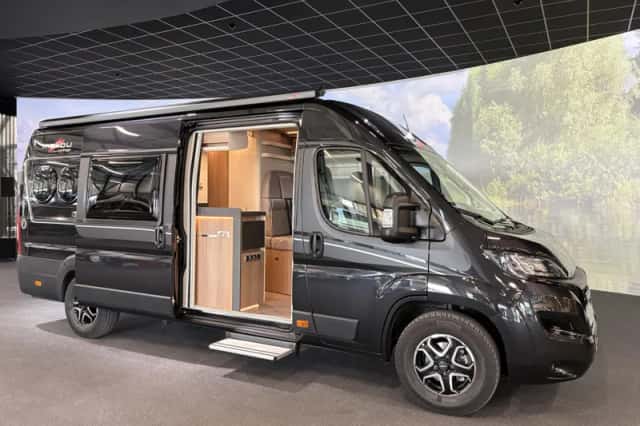 Malibu Van (2024) thumbnail 6