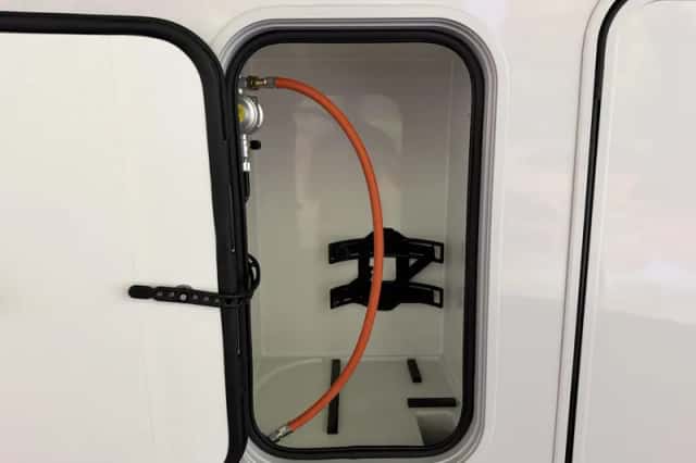 Adria Compact (2027) thumbnail 6