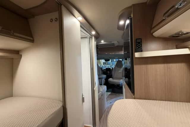 Malibu Van (2022) thumbnail 2