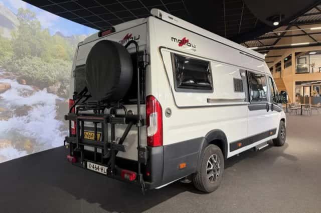 Malibu Van (2022) thumbnail 5