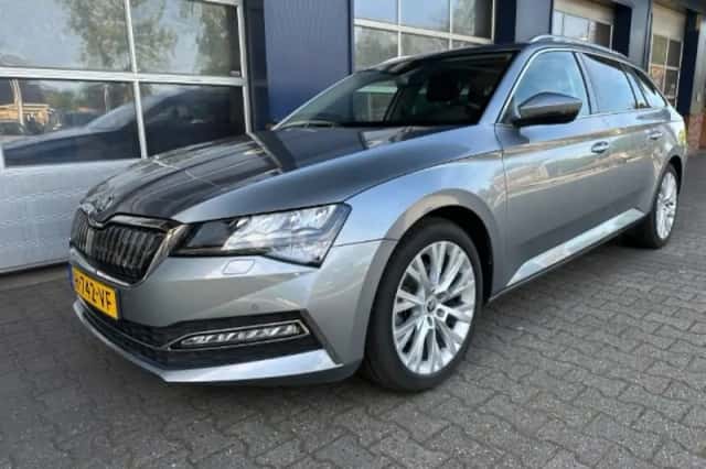 Škoda Superb (2020) thumbnail 1