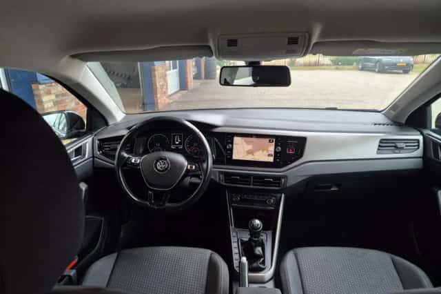 Volkswagen Polo (2020) thumbnail 2