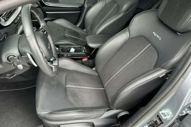 Kia Ceed (2023) thumbnail 3