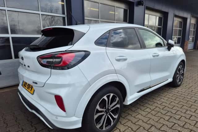 Ford Puma (2022) thumbnail 2