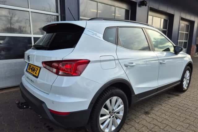 SEAT Arona (2018) thumbnail 2