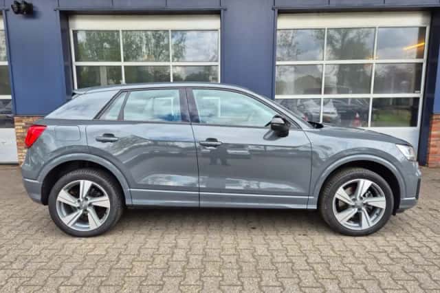 Audi Q2 (2018) thumbnail 5