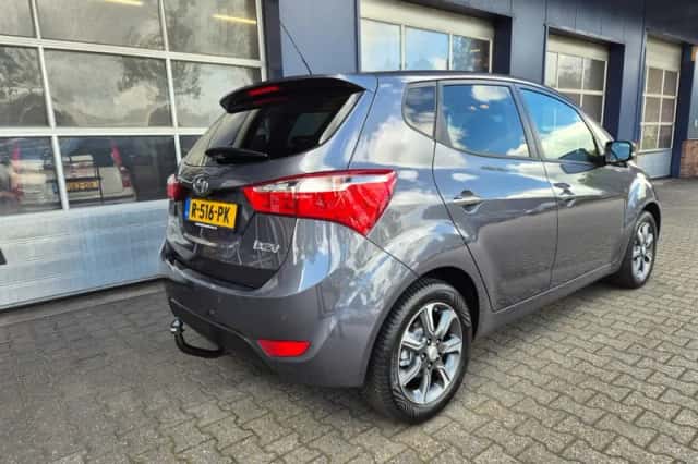 Hyundai ix20 (2017) thumbnail 2