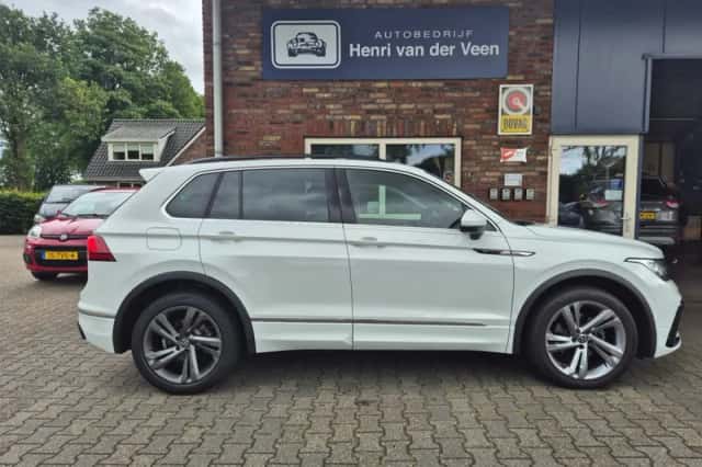 Volkswagen Tiguan (2022) thumbnail 6