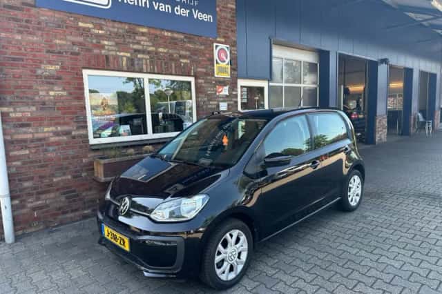 Volkswagen Up (2020) thumbnail 1