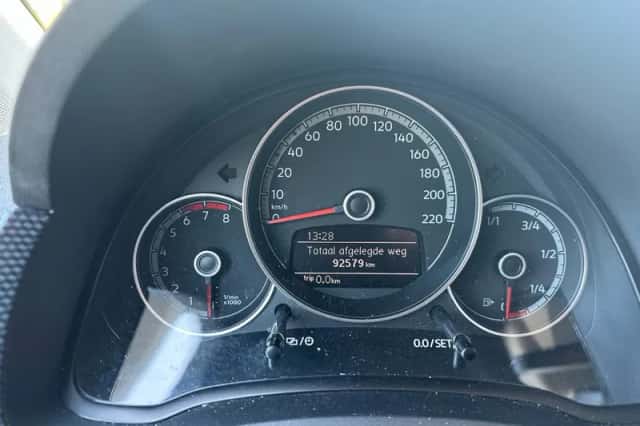 Volkswagen Up (2020) thumbnail 5