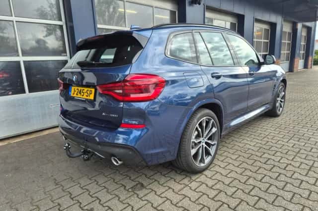 BMW X3 (2020) thumbnail 2