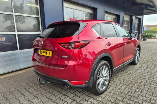 Mazda CX-5 (2018) thumbnail 2
