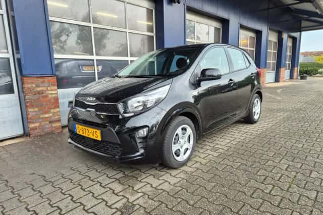 Kia Picanto (2023) thumbnail 1