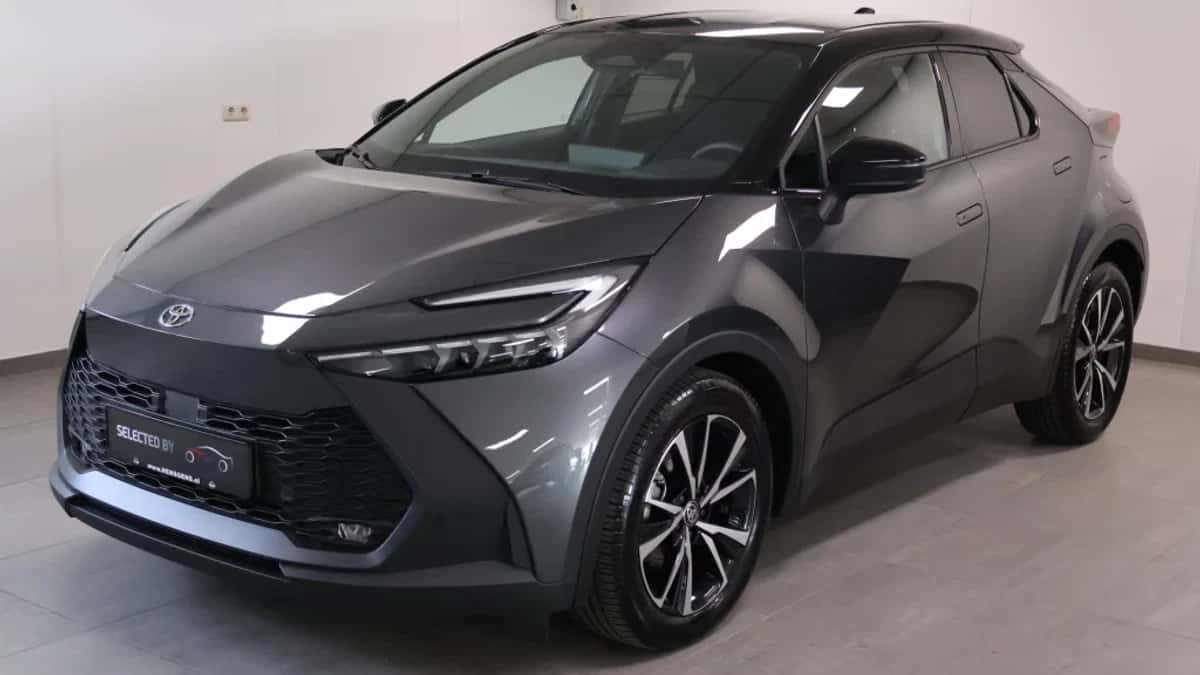 Toyota C-HR (2024) — foto 1