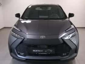 Toyota C-HR (2024) thumbnail 2