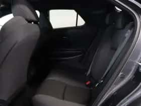 Toyota C-HR (2024) thumbnail 11