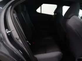 Toyota C-HR (2024) thumbnail 15