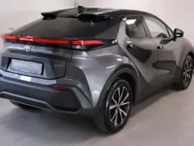 Toyota C-HR (2024) thumbnail 3