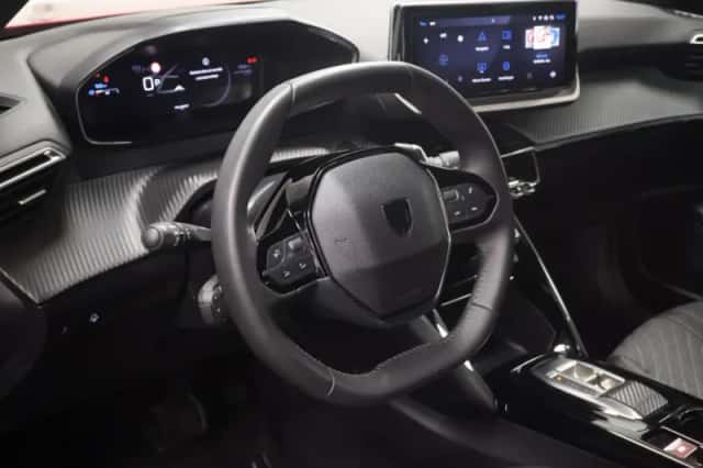 Peugeot 2008 (2025) thumbnail 4