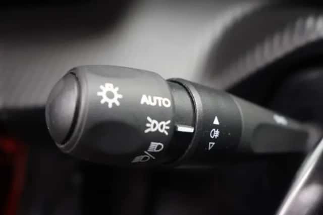 Peugeot 2008 (2025) thumbnail 6