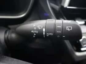 Toyota Corolla (2024) thumbnail 12