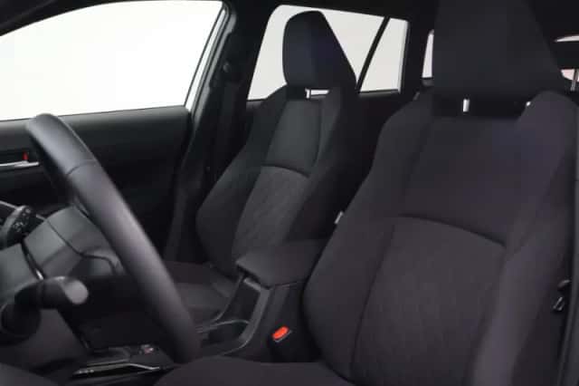 Toyota Corolla (2024) thumbnail 5
