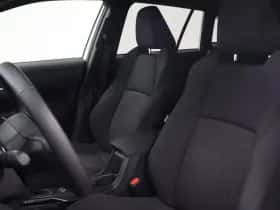 Toyota Corolla (2024) thumbnail 5