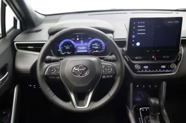 Toyota Corolla (2024) thumbnail 9