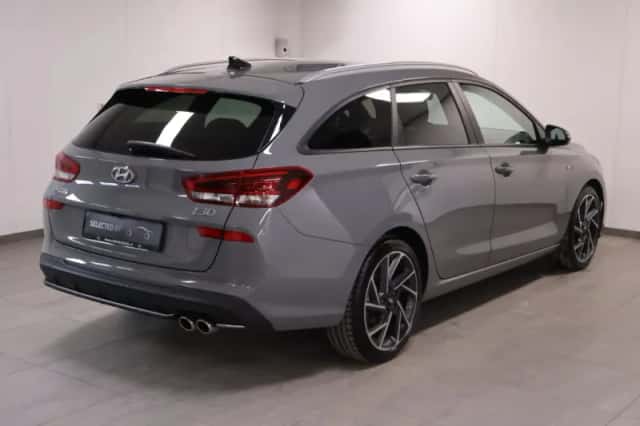 Hyundai i30 (2020) thumbnail 3