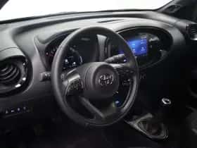 Toyota Aygo X (2023) thumbnail 8