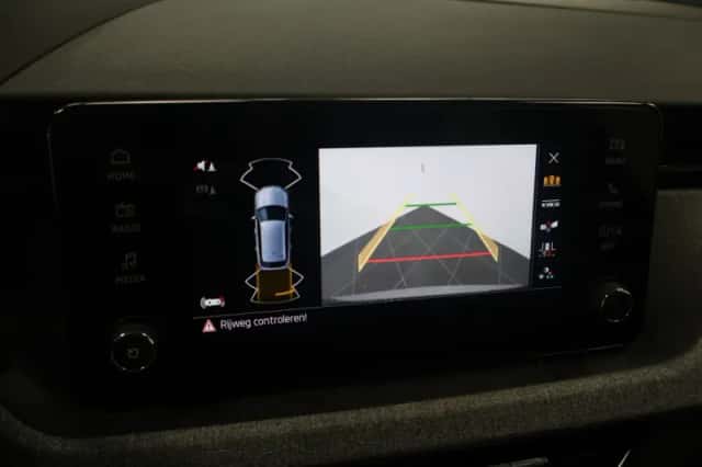 Škoda Kamiq (2020) thumbnail 20