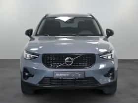Volvo XC40 (2022) thumbnail 2