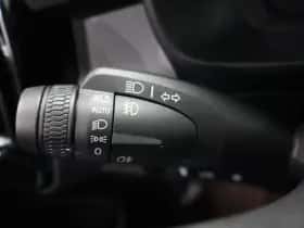 Volvo XC40 (2022) thumbnail 12