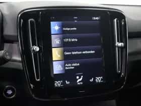 Volvo XC40 (2022) thumbnail 16
