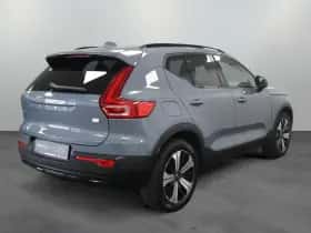 Volvo XC40 (2022) thumbnail 4