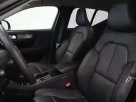 Volvo XC40 (2022) thumbnail 5