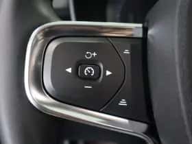 Volvo XC40 (2022) thumbnail 10