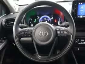 Toyota Yaris (2025) thumbnail 15