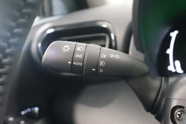 Toyota Yaris (2025) thumbnail 18